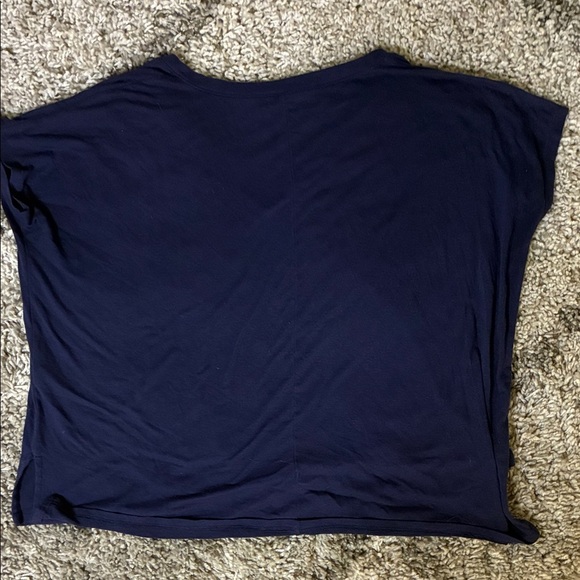 Mudd Women's Soft Deep Blue Cropped V-Neck Tee - Timeless - Picture 2 of 2